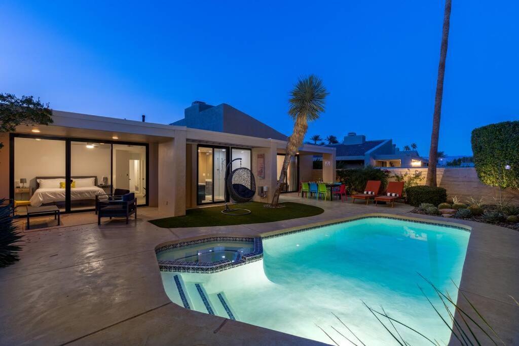 The Sunset House Pool & Spa Palm Springs Exterior photo