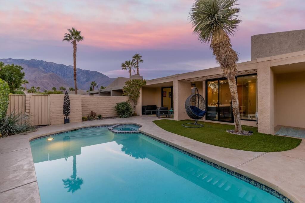 The Sunset House Pool & Spa Palm Springs Exterior photo